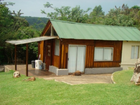 Tsanana Log Cabin 1-side